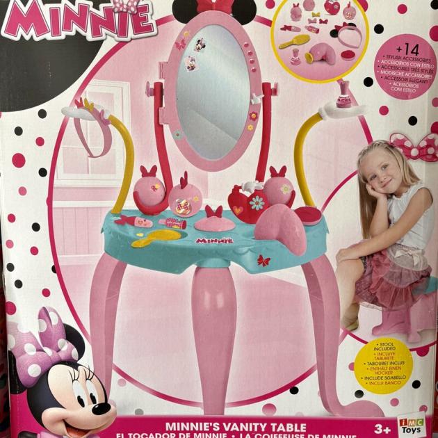Minnie Mouse Vanity Table for Kids – Pink Dressing Table Playset with Mirror, Stool & 14 Accessories – Disney Pretend Play Beauty Set for Girls, Ages 3+